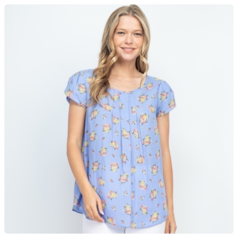 NWOT blue floral top size xl - Picture 2 of 2